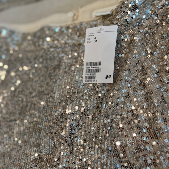 H&M skirt and top set - Picture 2 of 10